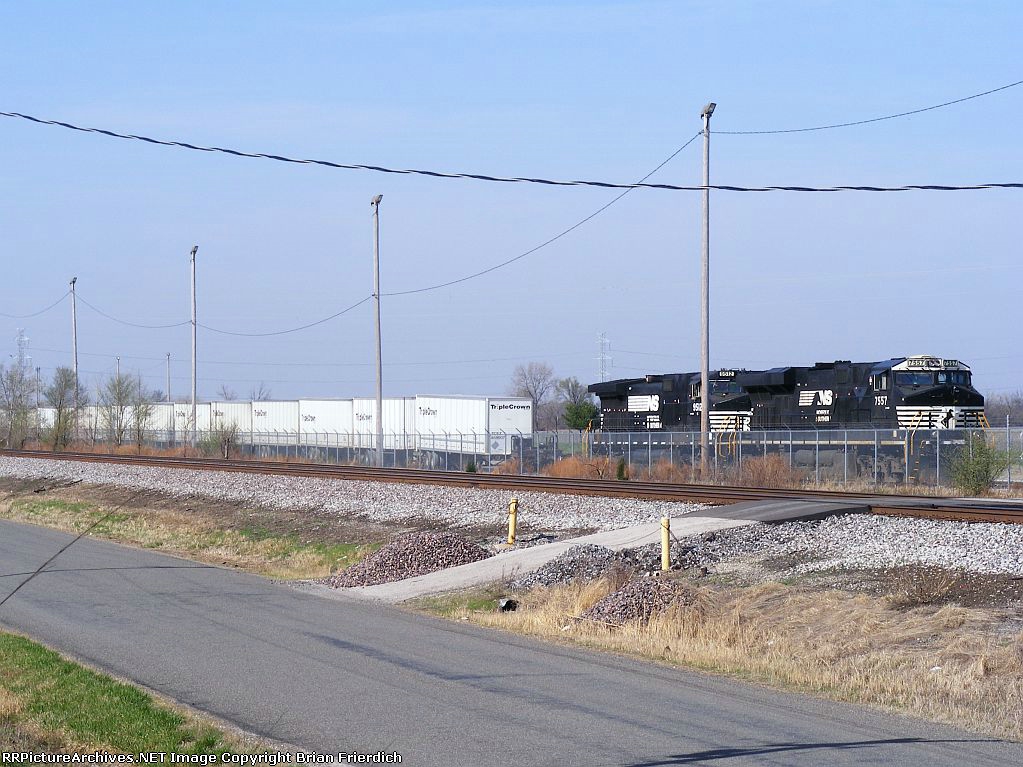 NS 7557